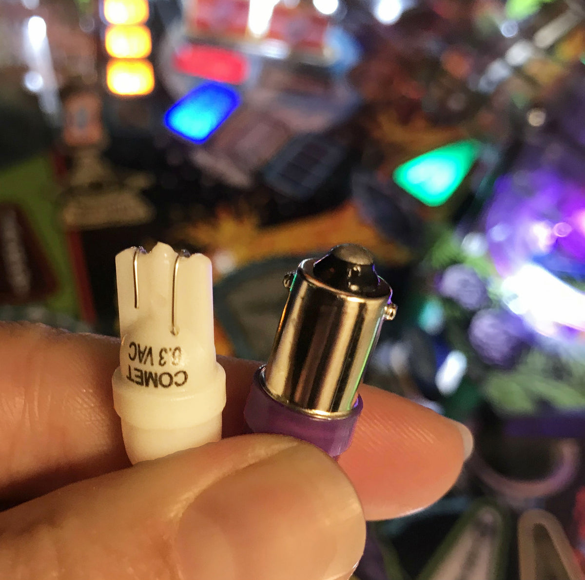 Illuminated Flipper Button Kit – Comet Pinball, Inc.